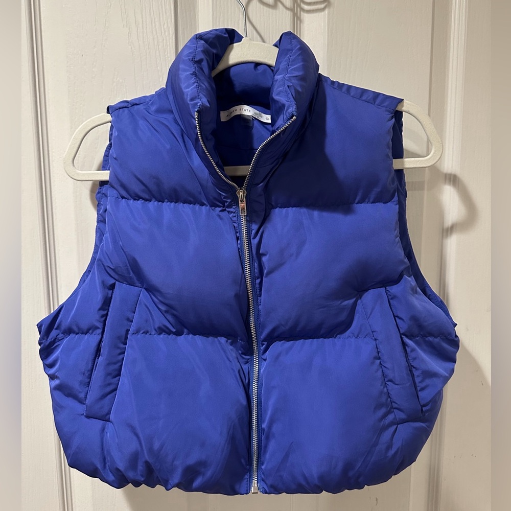 Altar’d State Nora Cropped Puffer Vest Blue